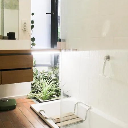 Large Haven Of Peace With Terrace Apartment